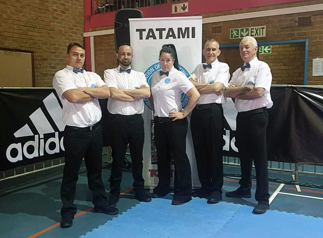 Sarah O'Donnell kicjboxing referee